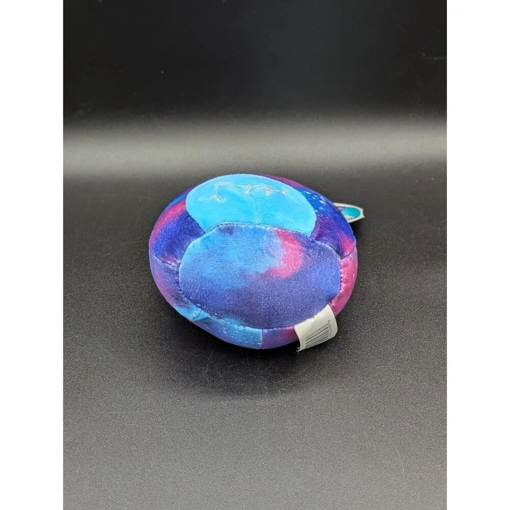Squishmallows Piaxa the Alien 5
